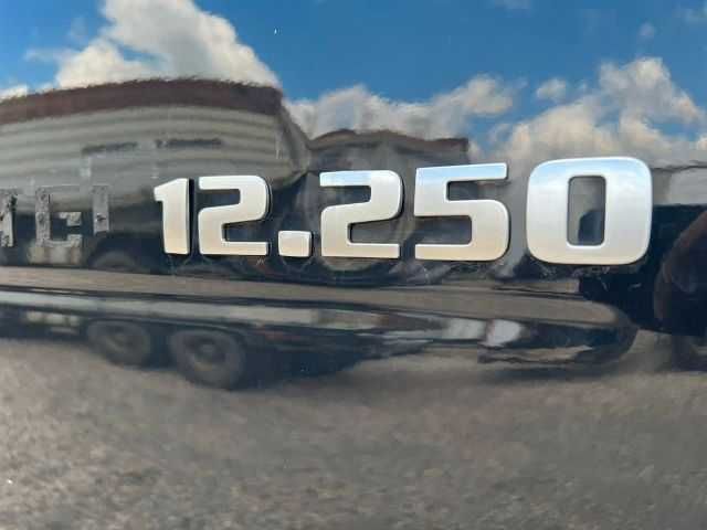 MAN TGL 12.250 mercadoria com plataforma Elevatória
