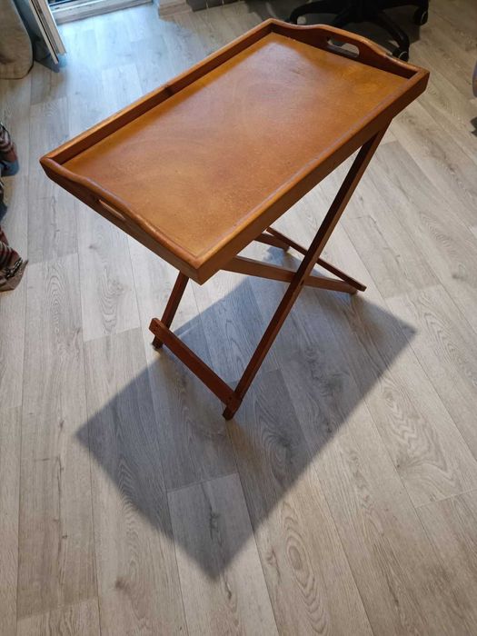 Продам столик - піднос, 300грн.