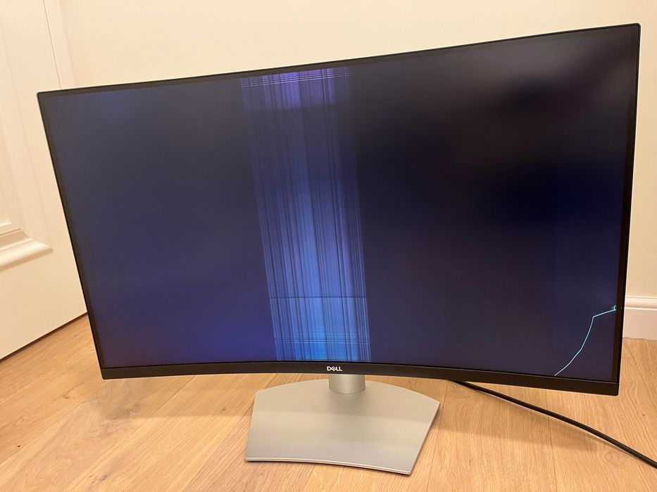 Monitor DELL S3221QS uszkodzony