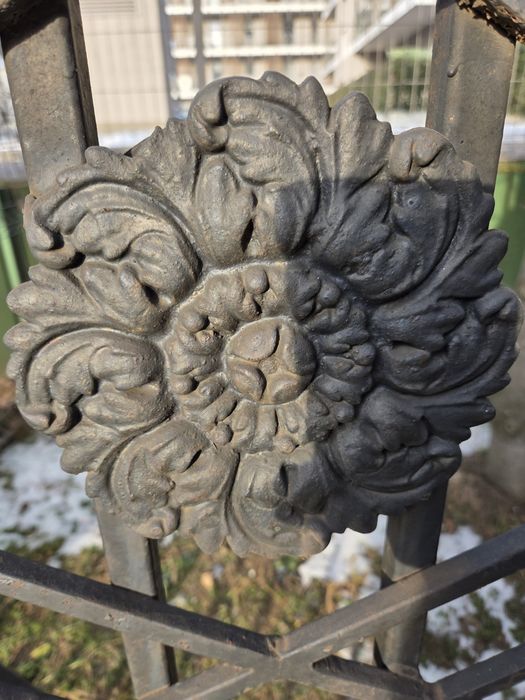 Brama wjazdowa dwuskrzydłowa z automatem , bardzo dobry stan.