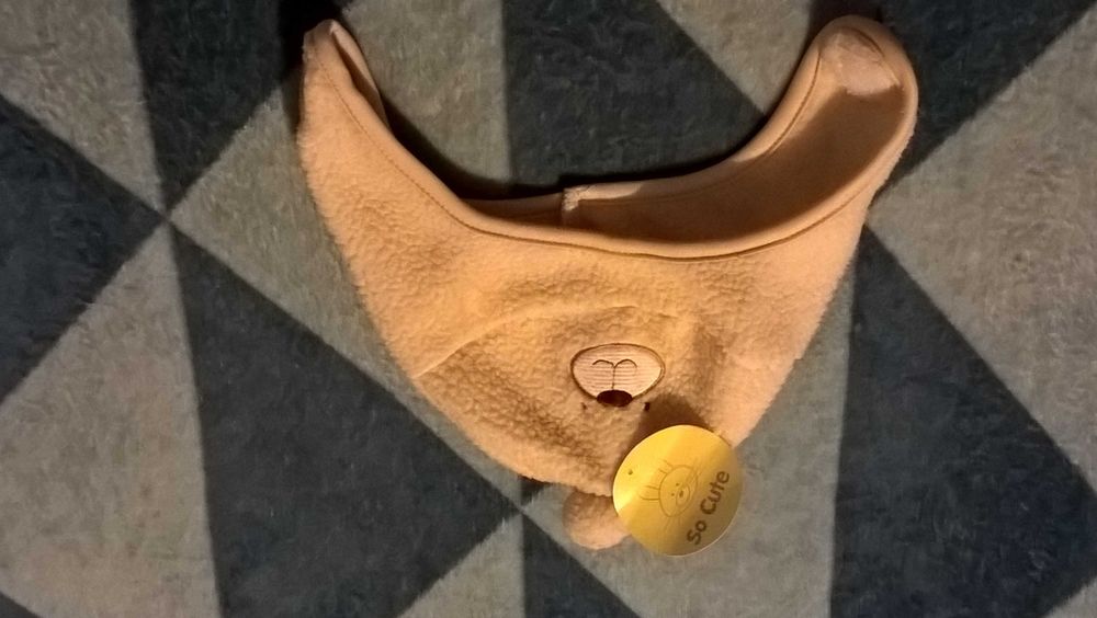 Czapeczka pluszowa Misio. Nowa z mętką.
