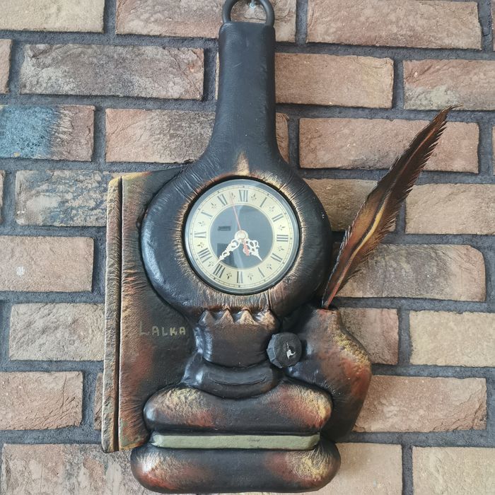 Zegar naścienny ozdobny