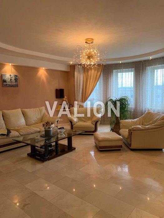 Продаж 5к.кв. Микільсько-Слобідська 4д  метро Лівобережна