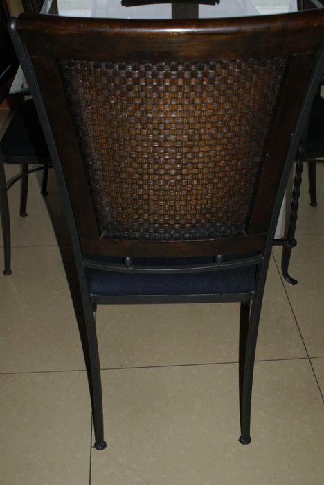 6 krzeseł Vinotti Parigi rattan Stół gratis