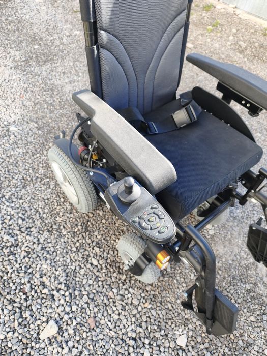 Wózek inwalidzki elektryczny MDH Limber praktycznie nowy