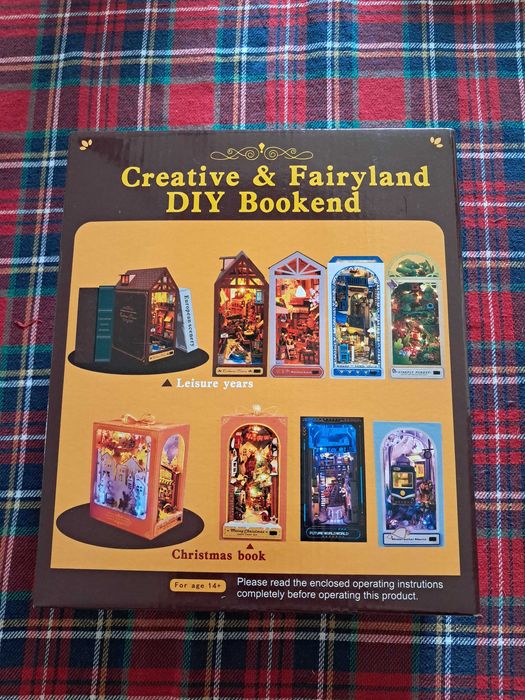 Suporte para livros DIY - Colmar Town