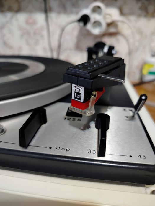 Dual cs18 проигрыватель винила