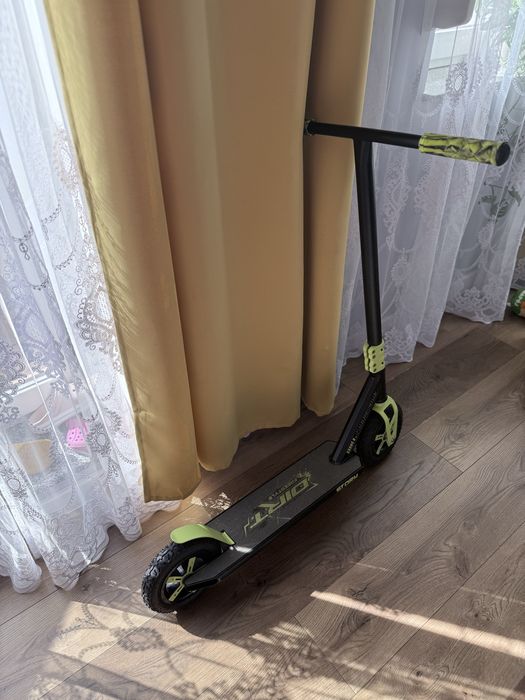 Hulajnoga terenowa DIRT Freestyle Scooter