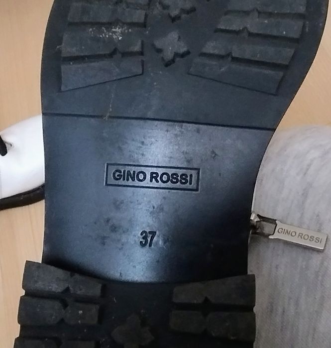 Białe skórzane botki damskie Gino Rossi 37
