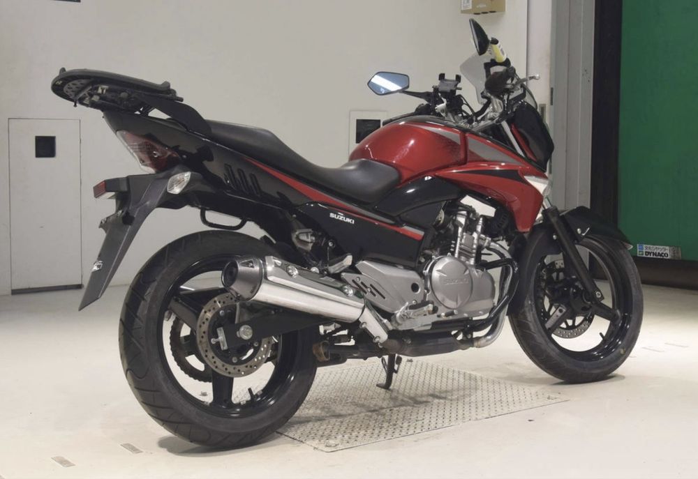 SUZUKI GSR 250 Сузуки з Японії пробіг 3025 км
