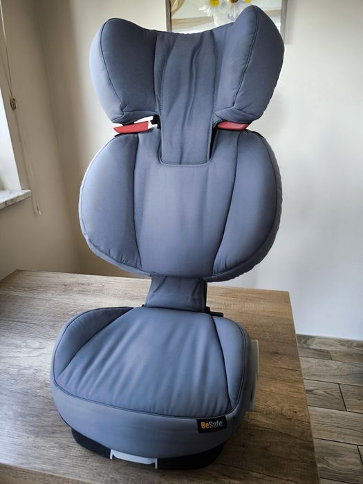 Fotelik samochodowy BeSafe iZi Up X3 Fix (15–36 kg)