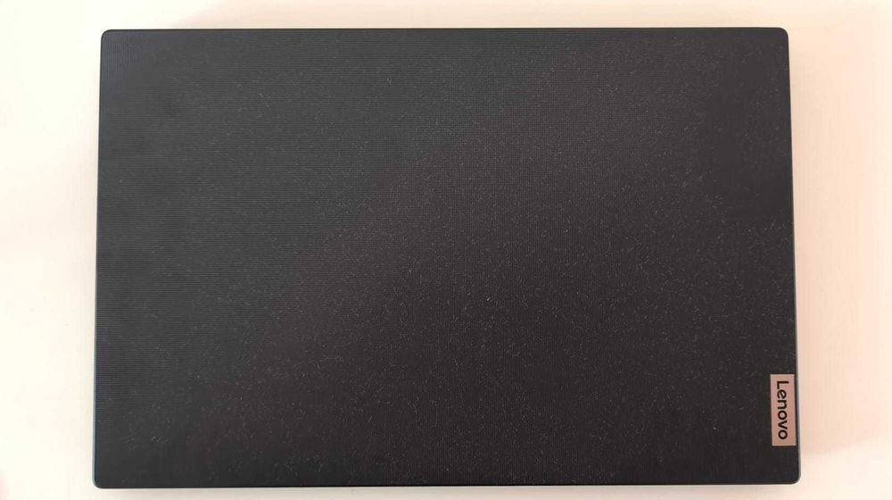 Portátil LENOVO V15G2IJL - Novo