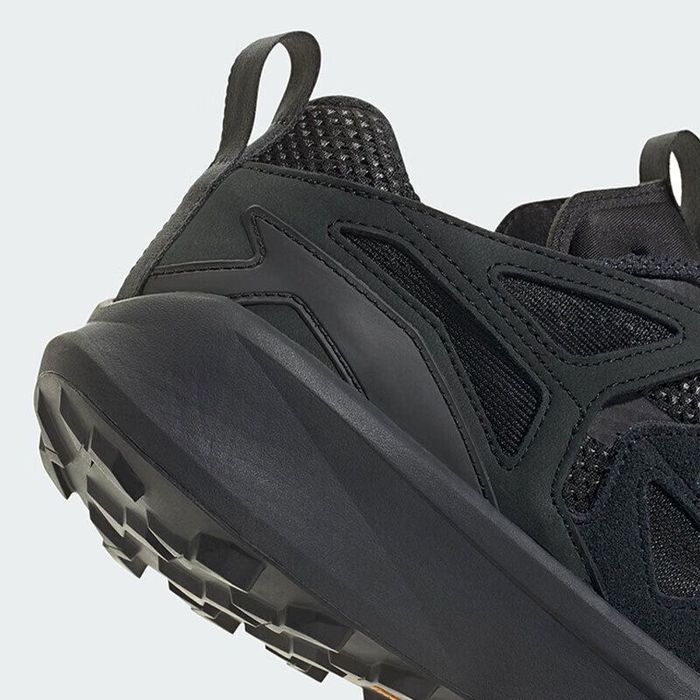 Кросівки Adidas Kantai Trail розмір 45.  Стелька 29 см