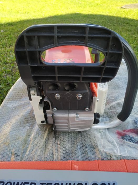 Продам Бензопилу