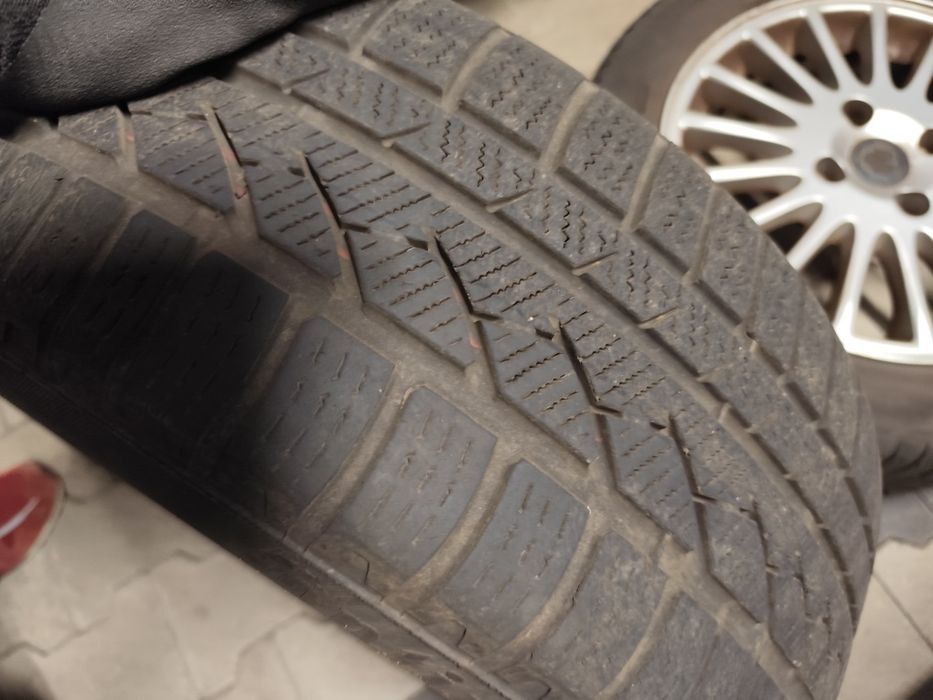 Opony zimowe Continental 205/55/16