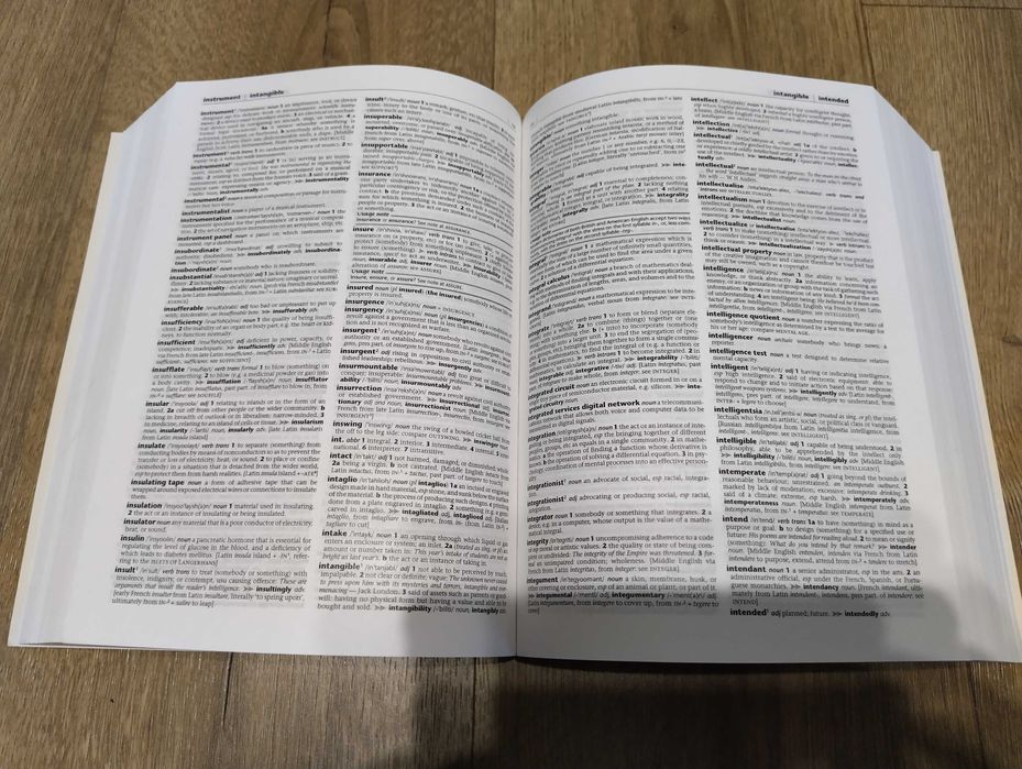 The new penguin english dictionary