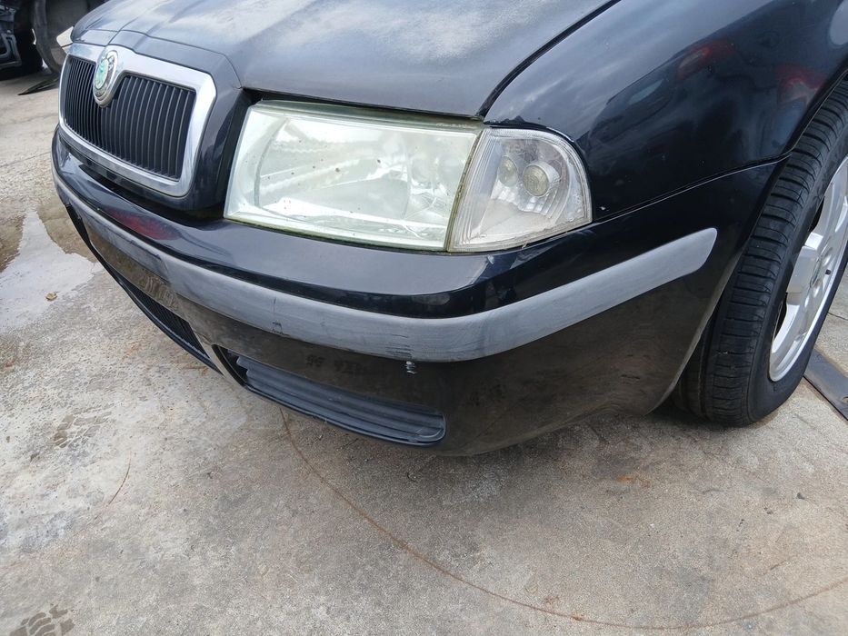 Pára-choques frente SKODA Octavia I Break (1U5)