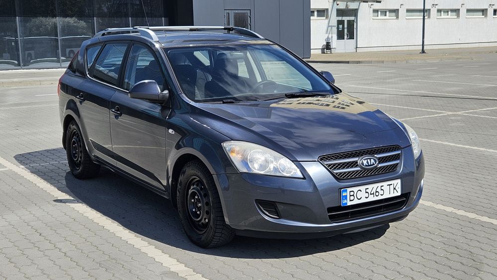 Kia ceed sw 2008 1,6 AT