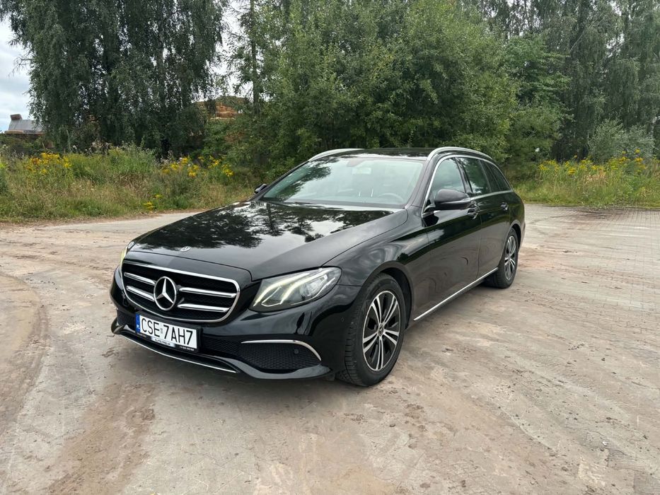 Mercedes-Benz E220d e klasa virtual cocpit ambiente jeden właściciel