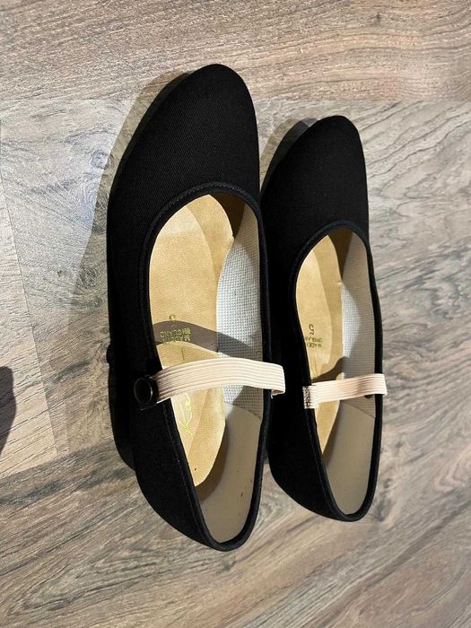 Sapatos Caracter Katz 37,5 novos