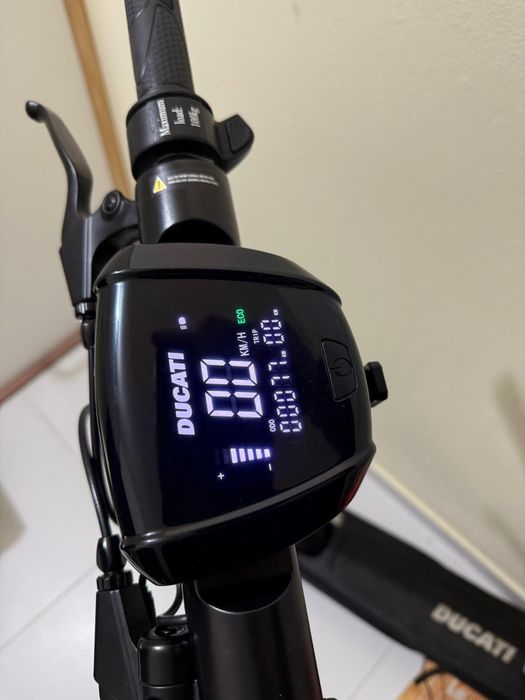 Trotinete Elétrica Ducati Pro-II – €300