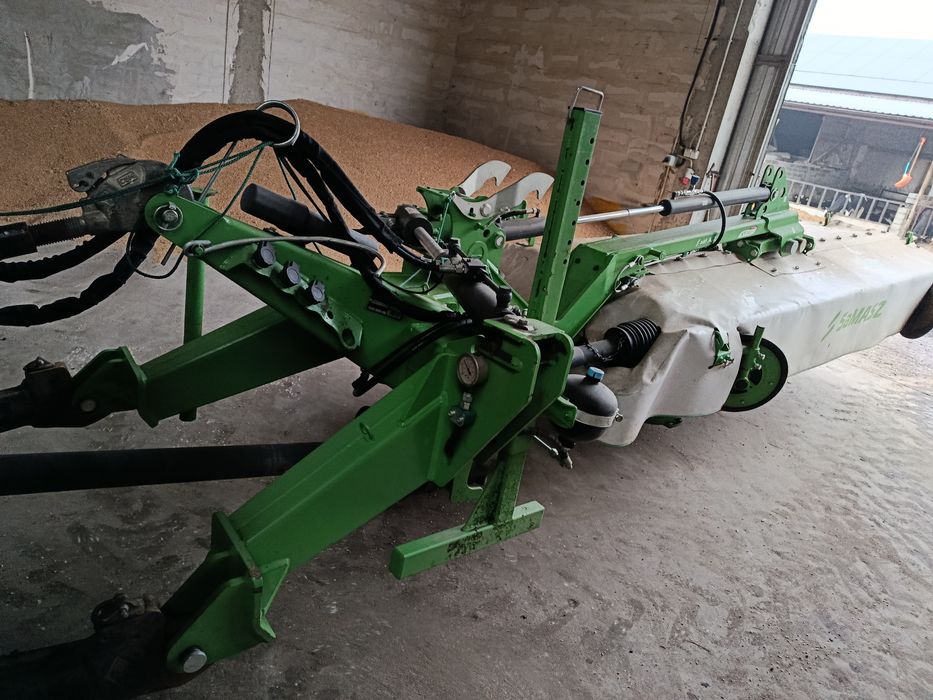 Sprzedam zestaw kosiarek Samasz 
Rok produkcji