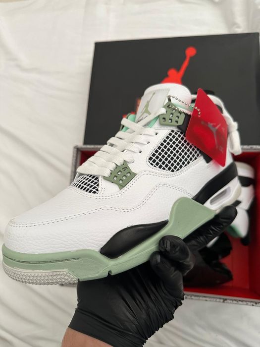Sapatilhas Jordan 4 Seafoam 44