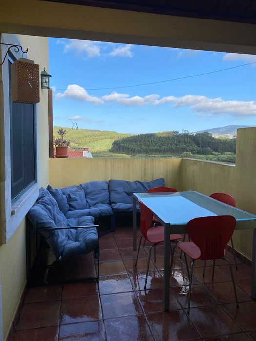 Moradia em Banda T3 com Vista para a Serra de Montejunto