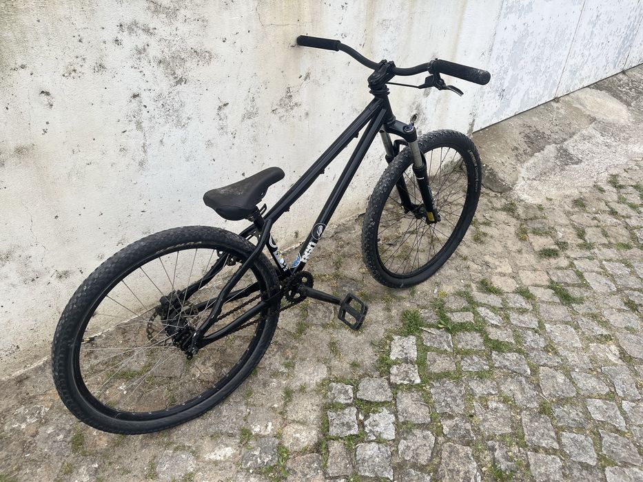Bicicleta DirtJump - só hoje a este preço, é para despachar