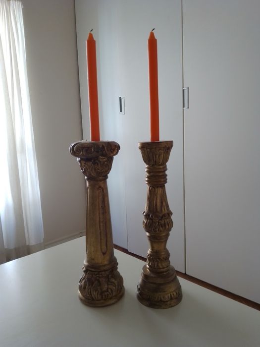 Candelabros de madeira