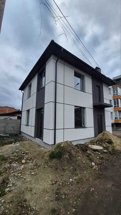 Продаж Будинку в Центральній частині міста.