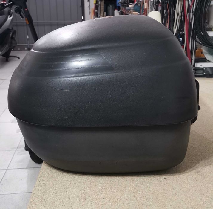 Top case com ferragens