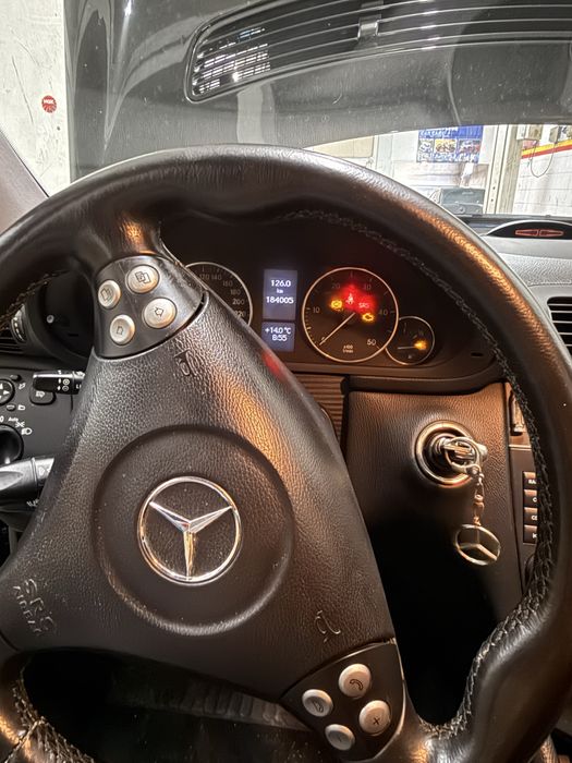 W203 sport coupe 2004 AMG