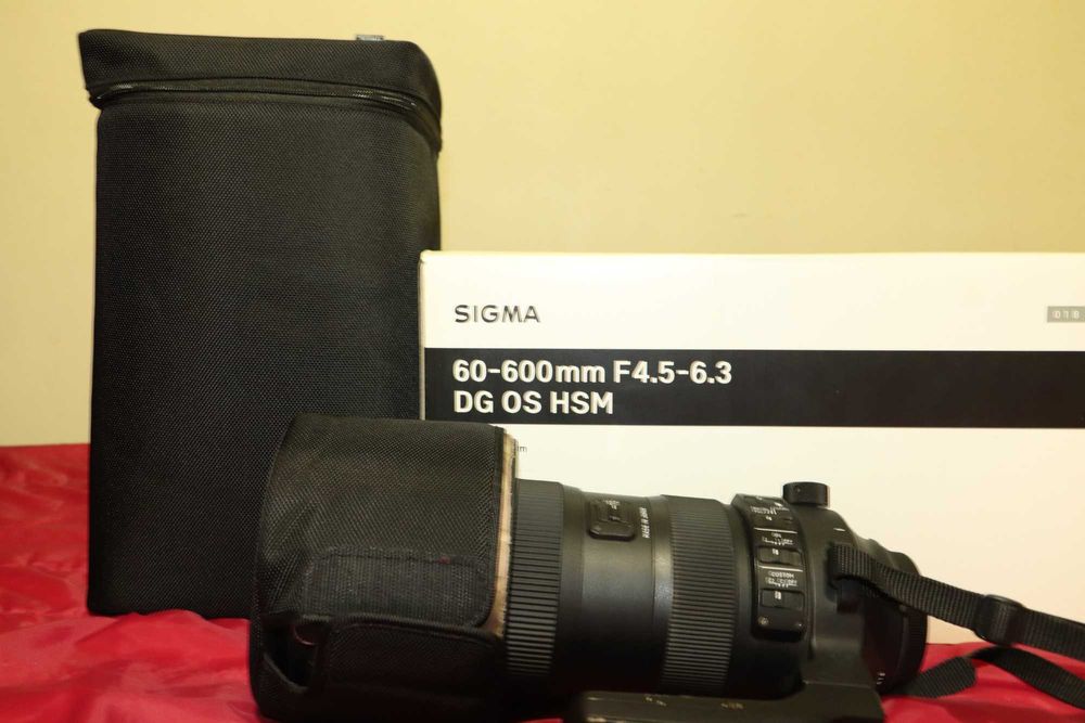 Objectiva 60-600mm F4.5-6.3+Máquina Fotográfica Reflex Canon EOS 77D