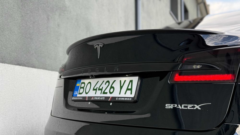 Tesla Model S 2019