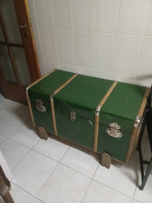 Baú muito antigo