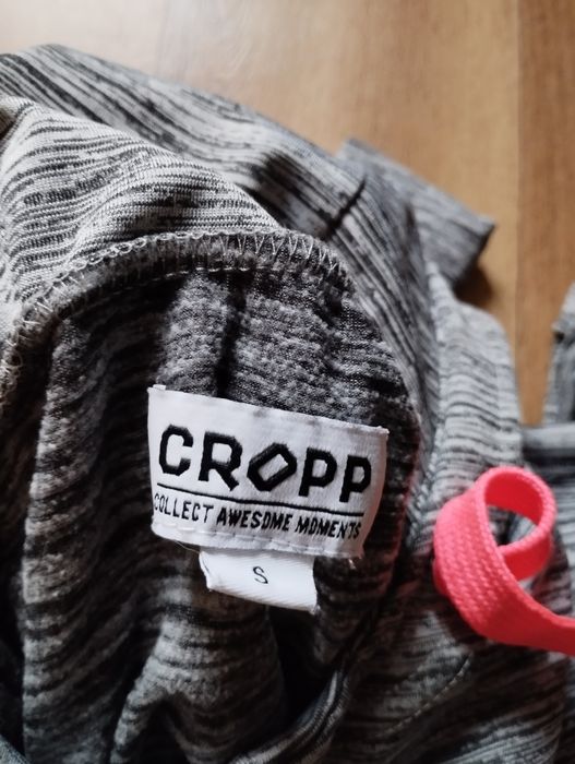 Cropp S L bluza sportowa fitness przez głowę