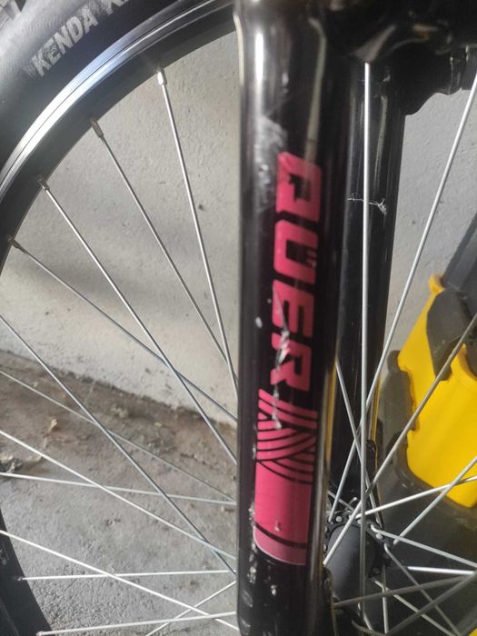 Qüer Dusk 27,5” – Quadro de alumínio e 21 velocidades Shimano