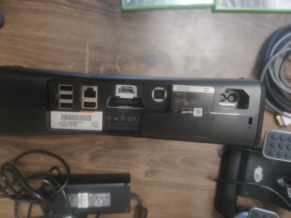 Продам Xbox  360