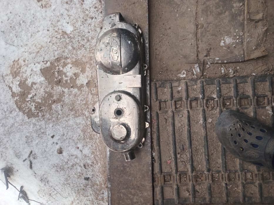 Кришка варіатора 139qmb гарний стан