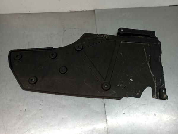 Blindagem inferior do motor RENAULT Clio V (BF_)