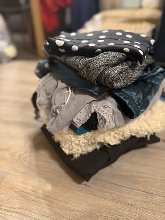 Mega paka damskich ubran reserved stradivarius mohito mix