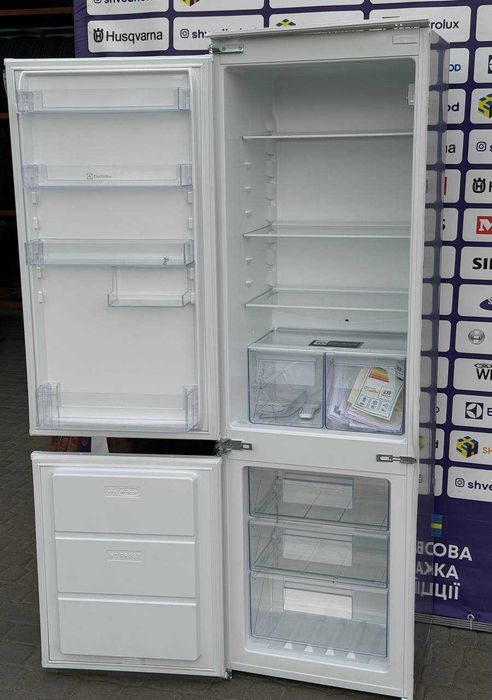Холодильник б/в Electrolux під забудову з Європи ГАРАНТІЯ 6 міс  #08160