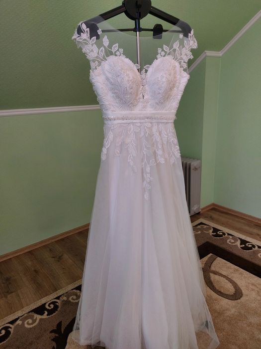 Продам сукню на випускний