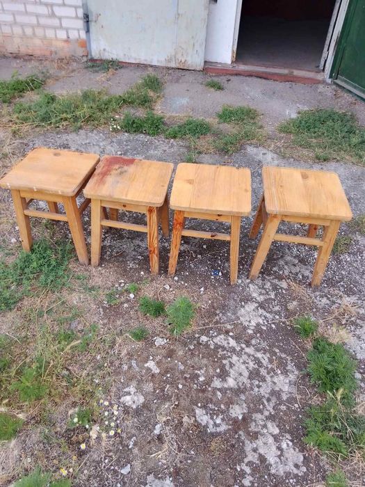Продам столы и стулья