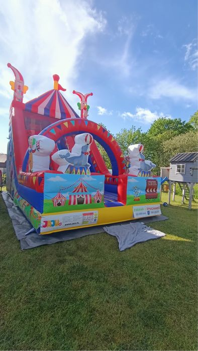 Zjeżdżalnia dmuchana, Dmuchaniec, dmuchańce, plac zabaw, skakaniec