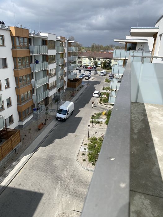 81,56mkw | 4 pokoje| 2 łazienki | spiżarnia | balkon 15 mkw | ul. Malinowa | deweloperski PLUS | wanna i prysznic | 2 miejsca postojowe