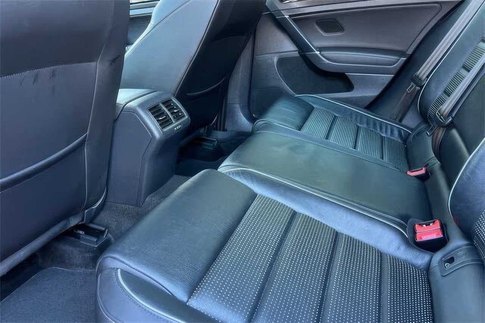 Volkswagen Golf R      2019