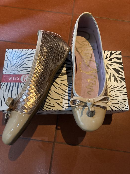 Sapato raso semi-novo numero 37