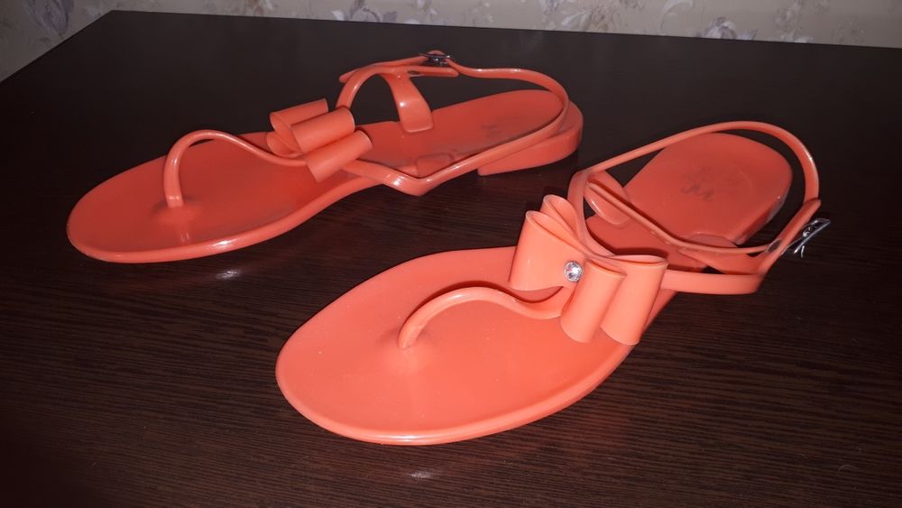 Босоножки размер 39